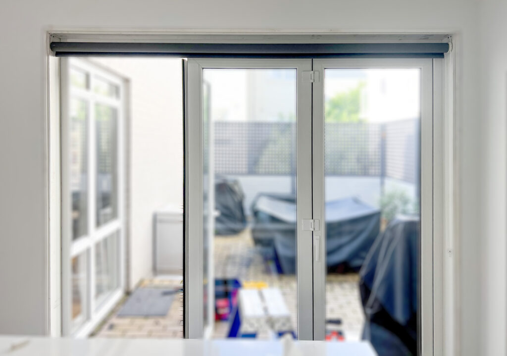 Bi-fold door